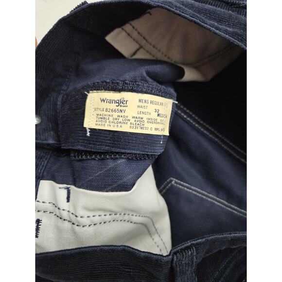 Vintage Wrangler Corduroy Pants Men's 32 X 31 Dark Blue Med Rise USA W Pockets - Picture 8 of 10